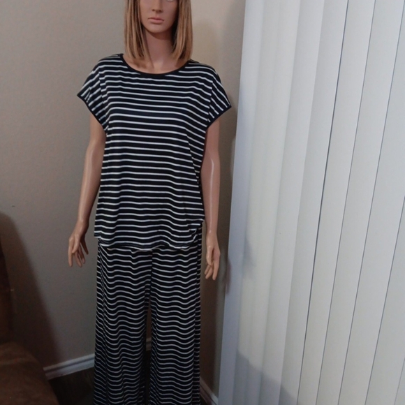 Blue and White Striped Top and Pants Set - Picture 1 of 2